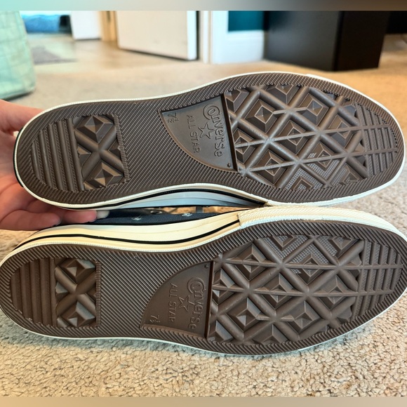 Grey high top converse - Picture 7 of 7